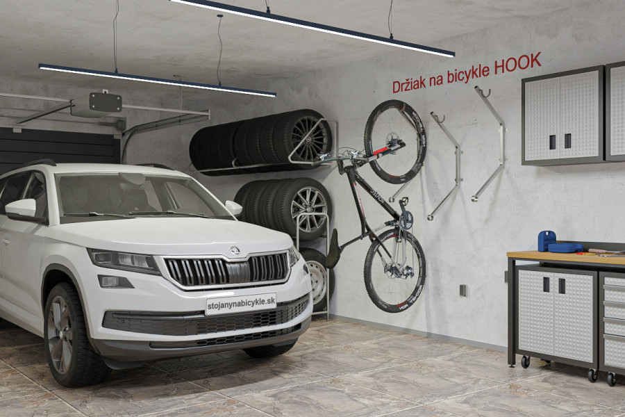 Nástenný držiak na bicykle HOOK. Tri držiaky na stene v garáži slúžia na uloženie troch bicyklov. 
