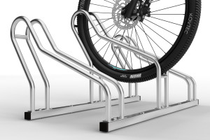 Stojan na 3 bicykle ALFA MAXI úzkych prostorů, pozinkovaný Stojan na 3 bicykle ALFA MAXI úzkych prostorů, pozinkovaný