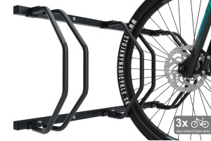 Stojan na 3 bicykle na stenu, farebný Stojan na 3 bicykle na stenu, farebný
